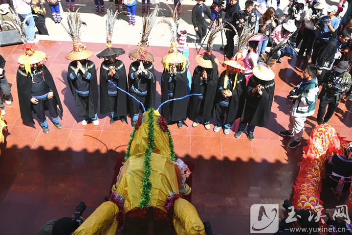祭龍儀式。